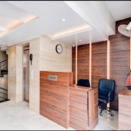 Triton Inn Lucknow Dış mekan fotoğraf